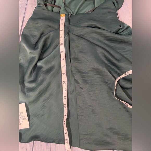 NWT ASOS Forest Green Satin Twill Halter Drape Neck Holiday Festive Mini Dress 2 - Picture 8 of 10